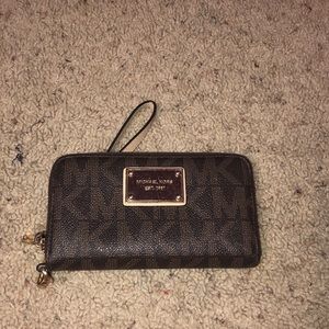 Michael Kors wristlet